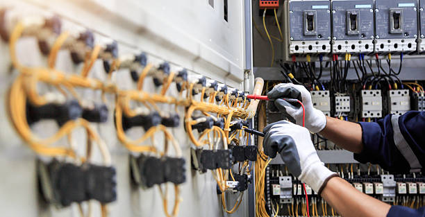 Professional Electrician technician working in Meridian, MS